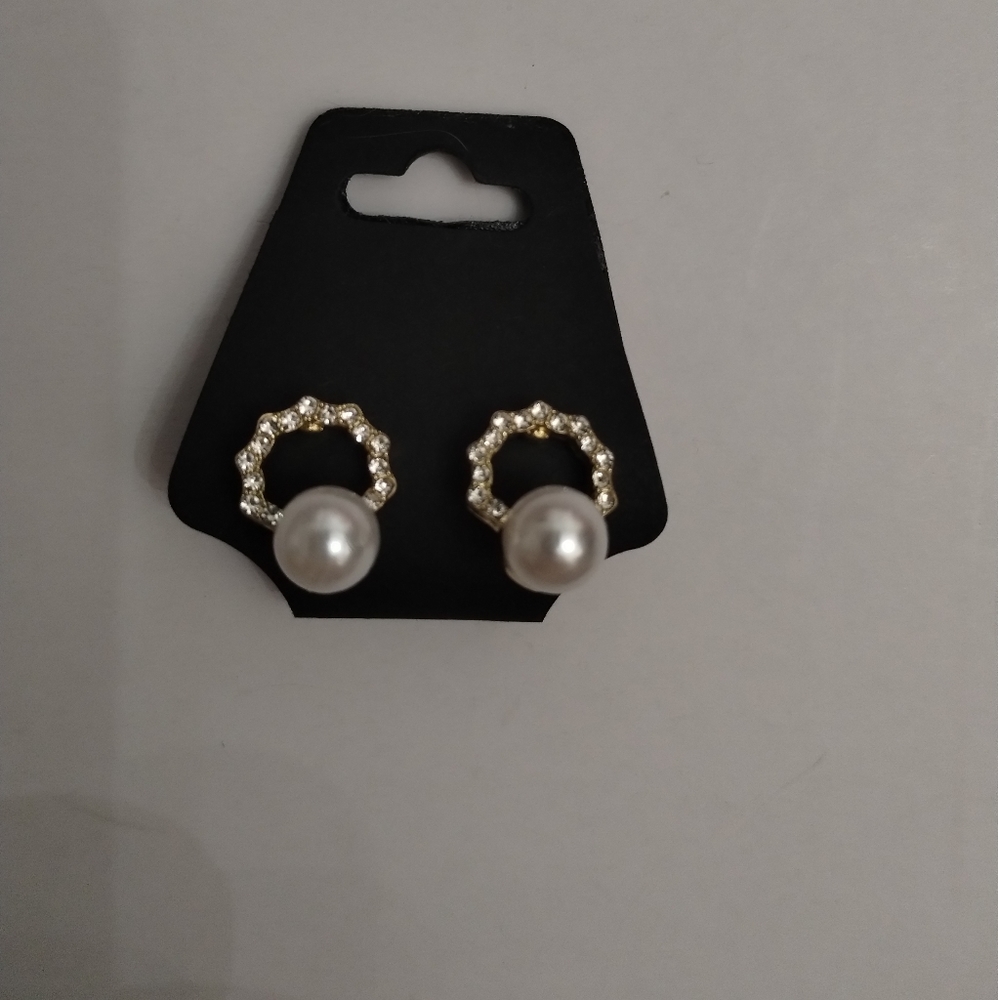 Pearl earrings